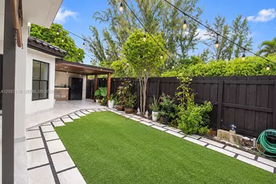 13041 NW 11th Ter, Miami, FL 33182 - Photo 29