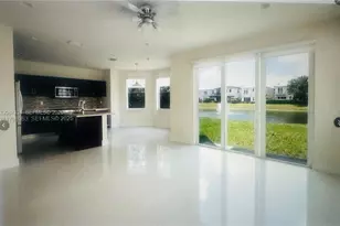 10464 NW 70th Ln, Doral, FL 33178 - Photo 7