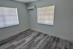 2210 NW N River Dr, Miami, FL 33125 - Photo 7