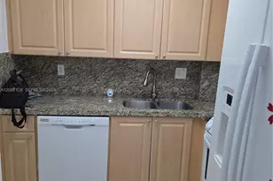 9310 Fontainebleau Blvd, Miami, FL 33172 - Photo 25