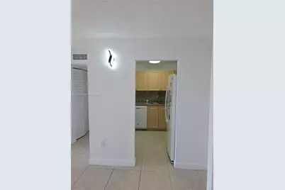 9310 Fontainebleau Blvd #606, Miami, FL 33172 - Photo 9