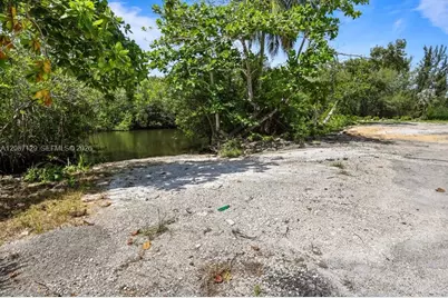 4400 SW 42nd Ter, Dania Beach, FL 33314 - Photo 11
