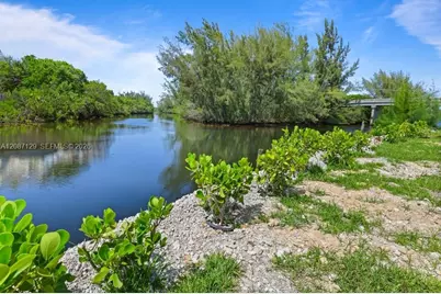 4400 SW 42nd Ter, Dania Beach, FL 33314 - Photo 9