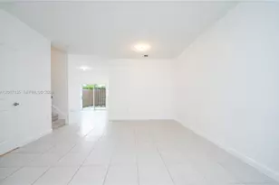 2667 SE 10th St, Homestead, FL 33035 - Photo 5