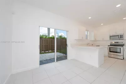2667 SE 10th St #0, Homestead, FL 33035 - Photo 11