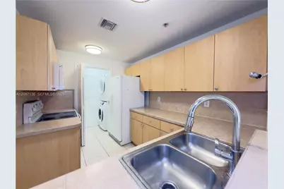 6520 NW 114th Ave #1621, Doral, FL 33178 - Photo 5