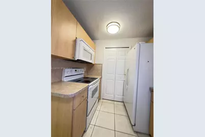 6520 NW 114th Ave #1621, Doral, FL 33178 - Photo 7