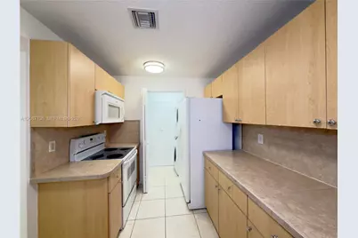 6520 NW 114th Ave #1621, Doral, FL 33178 - Photo 11