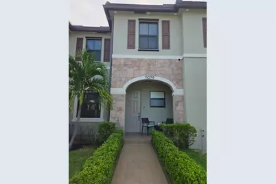 11079 W 32nd Ln, Hialeah, FL 33018 - Photo 1