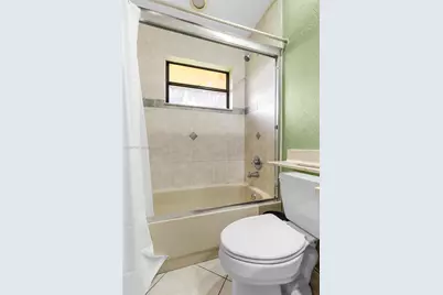 310 SW 96th Ter, Pembroke Pines, FL 33025 - Photo 15