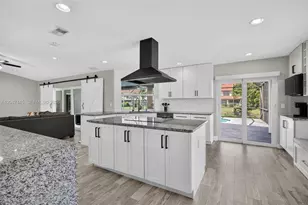 10885 SW 1st Ct, Coral Springs, FL 33071 - Photo 9