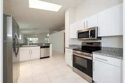 9706 Harbour Lake Cir, Boynton Beach, FL 33437 - Photo 11