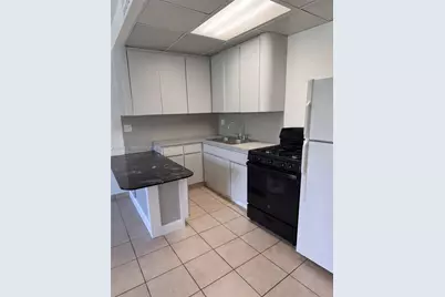 1845 Pembroke Rd #4-27, Hollywood, FL 33020 - Photo 3