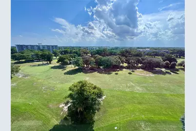 575 Oaks Ln #1008, Pompano Beach, FL 33069 - Photo 13