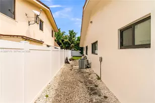 2437 SW 99th Ct, Miami, FL 33165 - Photo 35
