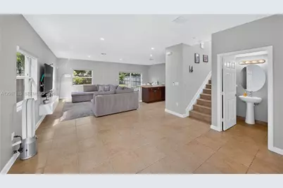 278 SE 31st Ter, Homestead, FL 33033 - Photo 3