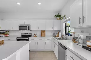 856 NW 3rd Way, Pompano Beach, FL 33060 - Photo 5