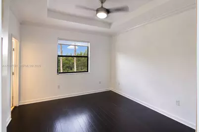 8954 W 35th Way, Hialeah, FL 33018 - Photo 15
