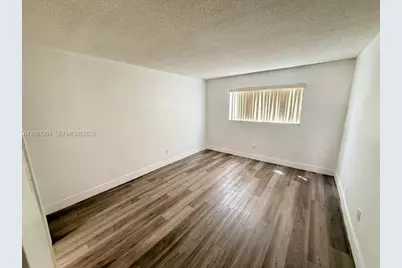6125 W 20th Ave #312, Hialeah, FL 33012 - Photo 7
