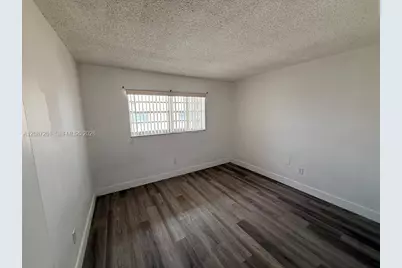 6125 W 20th Ave #312, Hialeah, FL 33012 - Photo 5