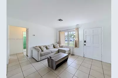 2501 NE 209th Ter, Miami, FL 33180 - Photo 3