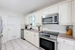 2501 NE 209th Terrace, Miami, FL 33180 - Photo 13