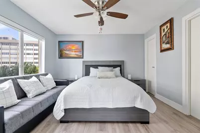 126 Golden Isles Dr #34A, Hallandale Beach, FL 33009 - Photo 21