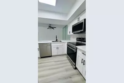 18216 Mediterranean Blvd #1-19, Hialeah, FL 33015 - Photo 3