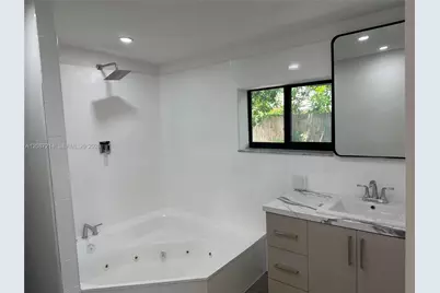 2025 NW 191st St, Miami Gardens, FL 33056 - Photo 19