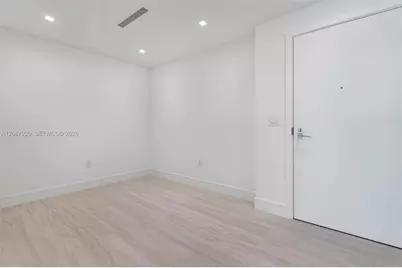 2411 Laguna #2704, North Miami, FL 33181 - Photo 31