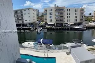 3626 NE 168th St, North Miami Beach, FL 33160 - Photo 15