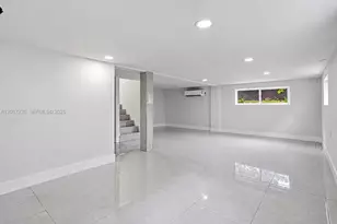 19201 NW 10th Ct, Miami Gardens, FL 33169 - Photo 9