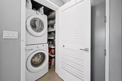 88 SW 7th St #3107, Miami, FL 33130 - Photo 13