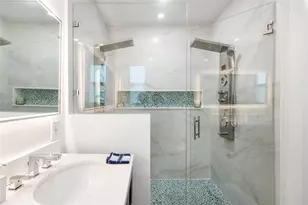 7940 Hawthorne Ave, Miami Beach, FL 33141 - Photo 21