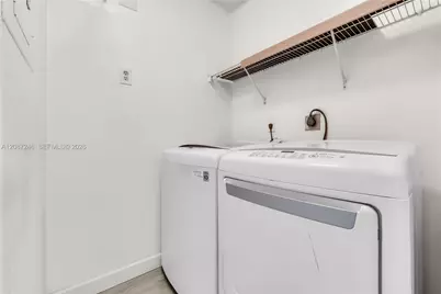 7878 W 29th Ln #202-20, Hialeah, FL 33018 - Photo 31
