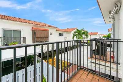 7878 W 29th Ln #202-20, Hialeah, FL 33018 - Photo 33