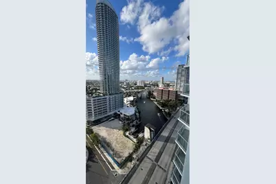 185 SW 7th St #2202, Miami, FL 33130 - Photo 21