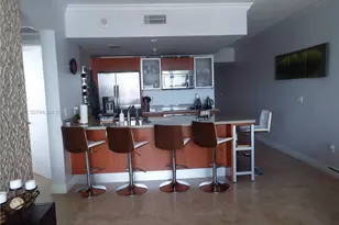 185 SW 7th St, Miami, FL 33130 - Photo 11