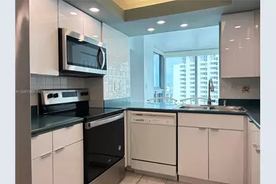 2655 Collins Ave #1203, Miami Beach, FL 33140 - Photo 5
