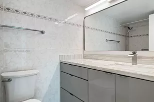 2655 Collins Ave, Miami Beach, FL 33140 - Photo 17