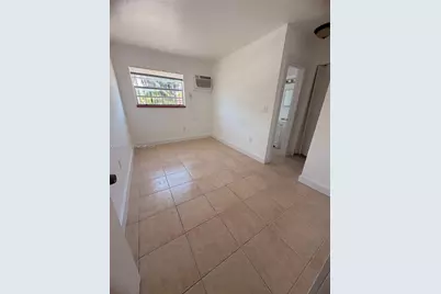 8450 NE Miami Ct #5, Miami, FL 33138 - Photo 5