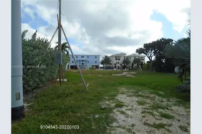 556 Sombrero Beach Rd, Marathon, FL 33050 - Photo 1