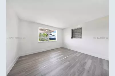2550 NW 2nd Dr, Pompano Beach, FL 33064 - Photo 5