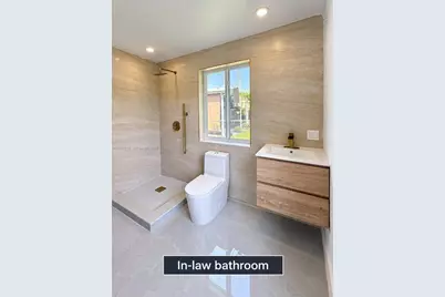940 NW 67th St, Miami, FL 33150 - Photo 19