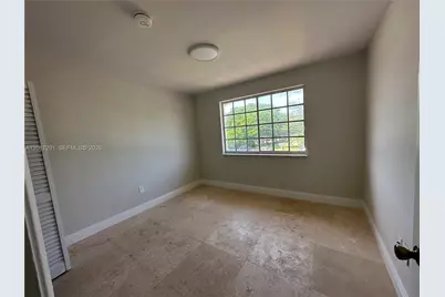 11810 NE 19th Dr #8, North Miami, FL 33181 - Photo 13