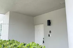 11810 NE 19th Dr, North Miami, FL 33181 - Photo 3