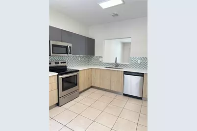 11810 NE 19th Dr #8, North Miami, FL 33181 - Photo 5