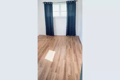 16851 NE 18th Ave #302, North Miami Beach, FL 33162 - Photo 7