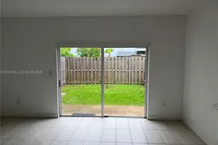 391 NW 12th Ave, Florida City, FL 33034 - Photo 7