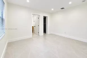 1043 NW 48th St, Miami, FL 33127 - Photo 9